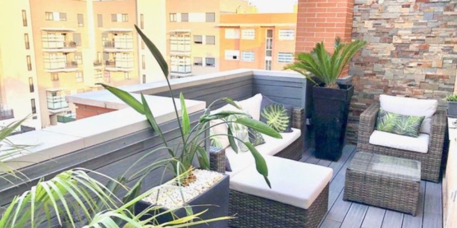 Tarima tecnológica en terraza en Madrid